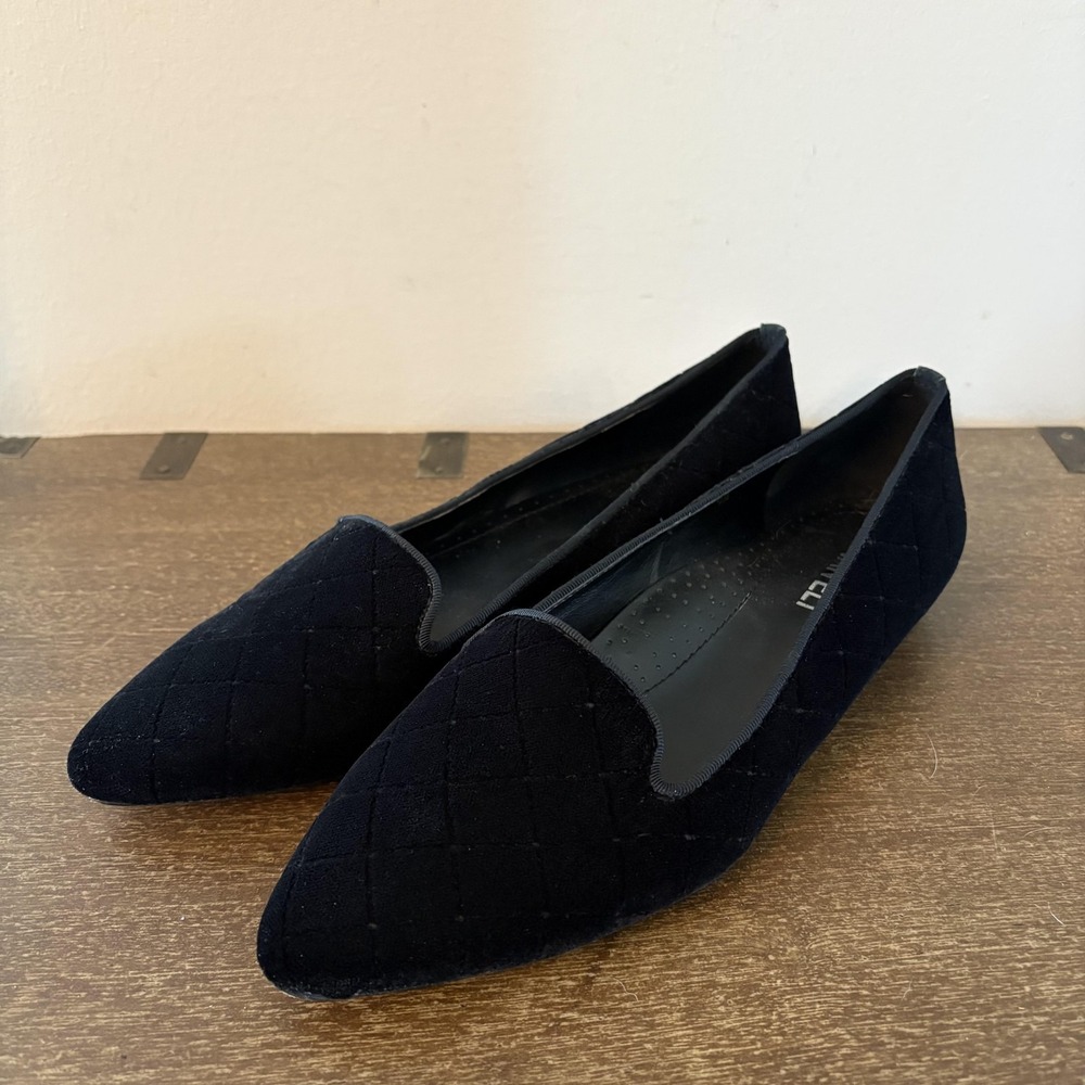 Vaneli Shoes Womens Size 9 Black‎ Velvet Loafers Quilted Argyle Flats Pointy Toe